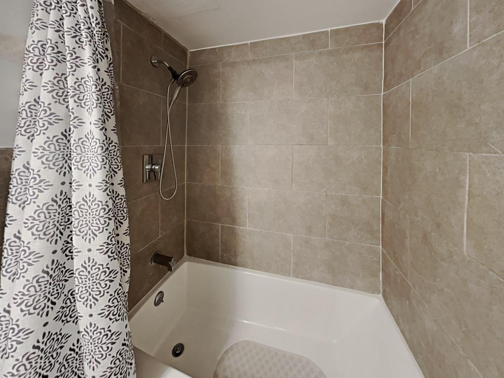 Private Rooms At Miami Centrally Located With Free Parking Dış mekan fotoğraf