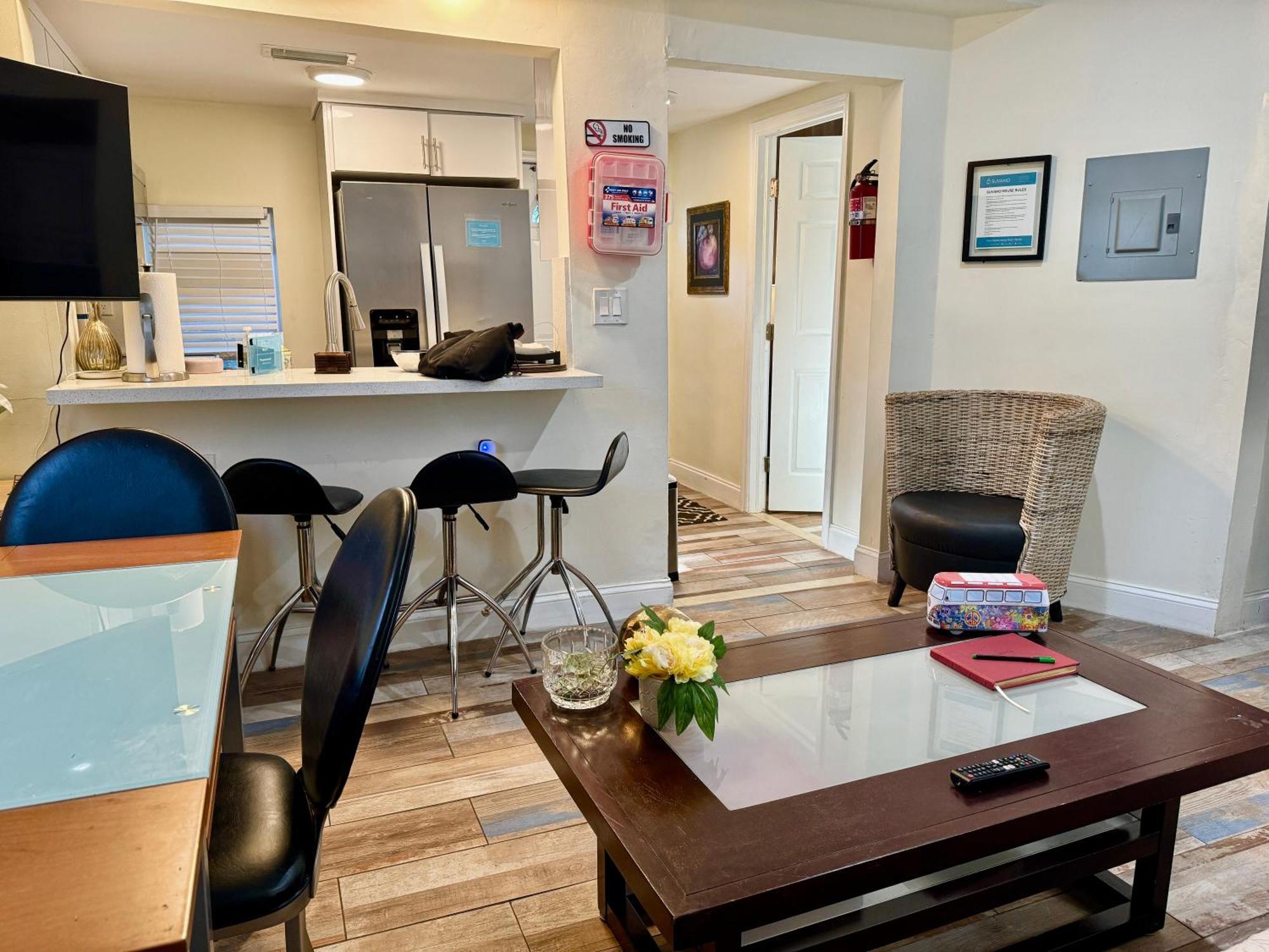 Private Rooms At Miami Centrally Located With Free Parking Dış mekan fotoğraf