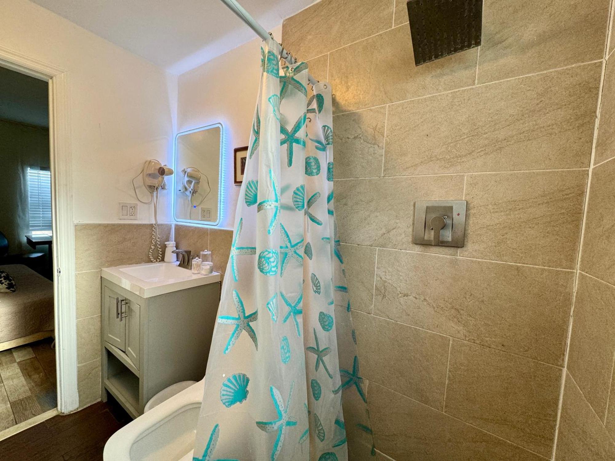Private Rooms At Miami Centrally Located With Free Parking Dış mekan fotoğraf